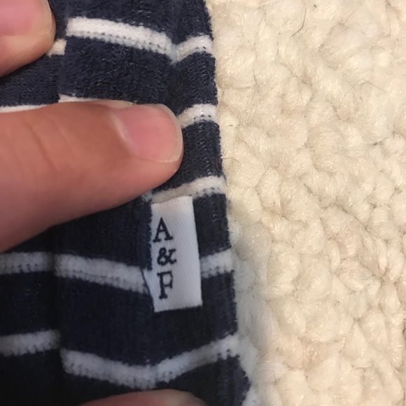 🌺 Abercrombie & Fitch Terrycloth Halter LG - Picture 3 of 4